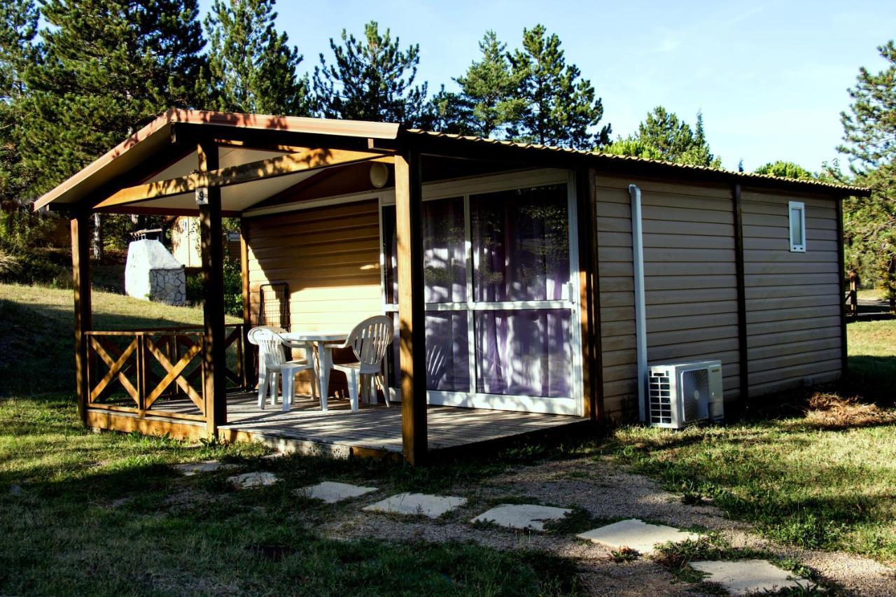 Camping Municipal La Sapinette Quillan Eksteriør bilde